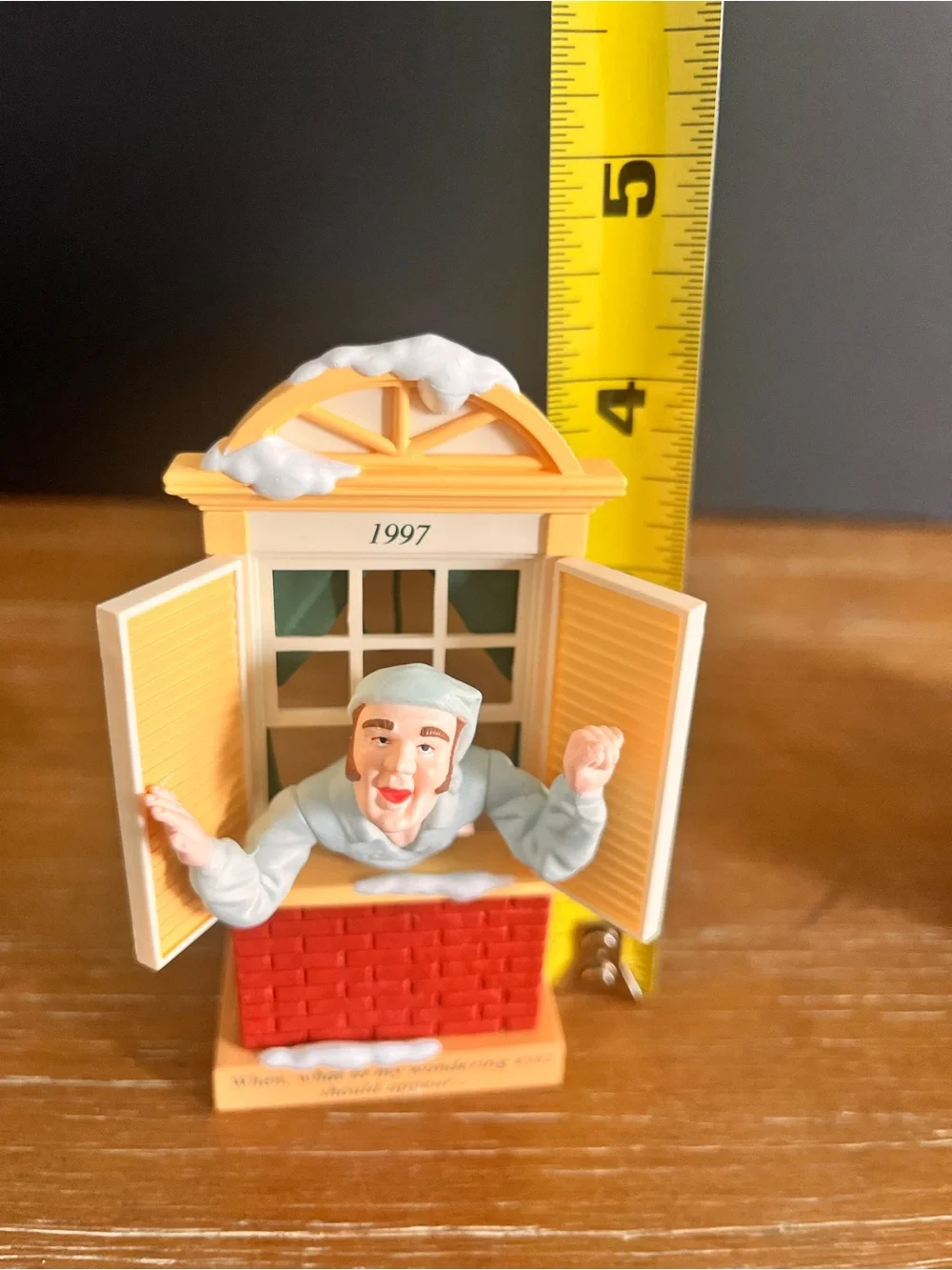 Hallmark 1997 AWAY TO THE WINDOW ‘Twas The Night Before Christmas Ornament